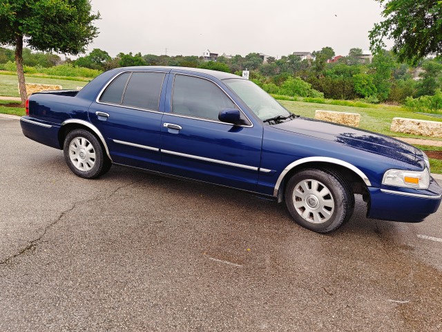 2006 Mercury Grand Marquis!!!